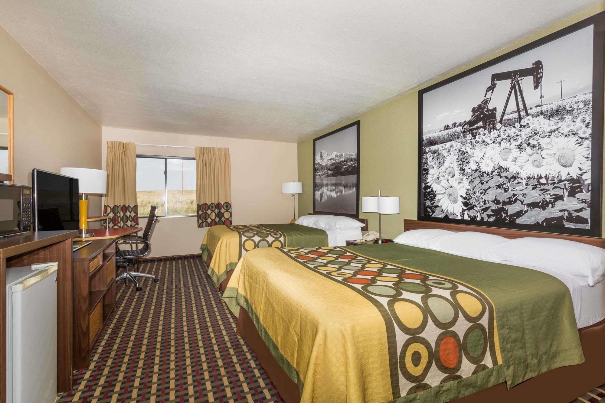Super 8 By Wyndham Sterling Co Hotell Eksteriør bilde